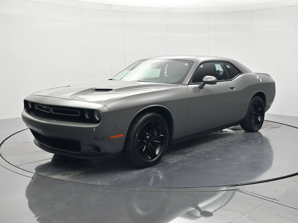 Used 2023 Dodge Challenger SXT RWD image 1