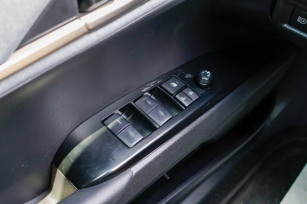 Used 2025 Toyota Camry LE w/ Convenience Package FWD image 18