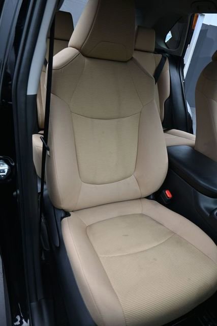 Used 2025 Toyota RAV4 LE image 15