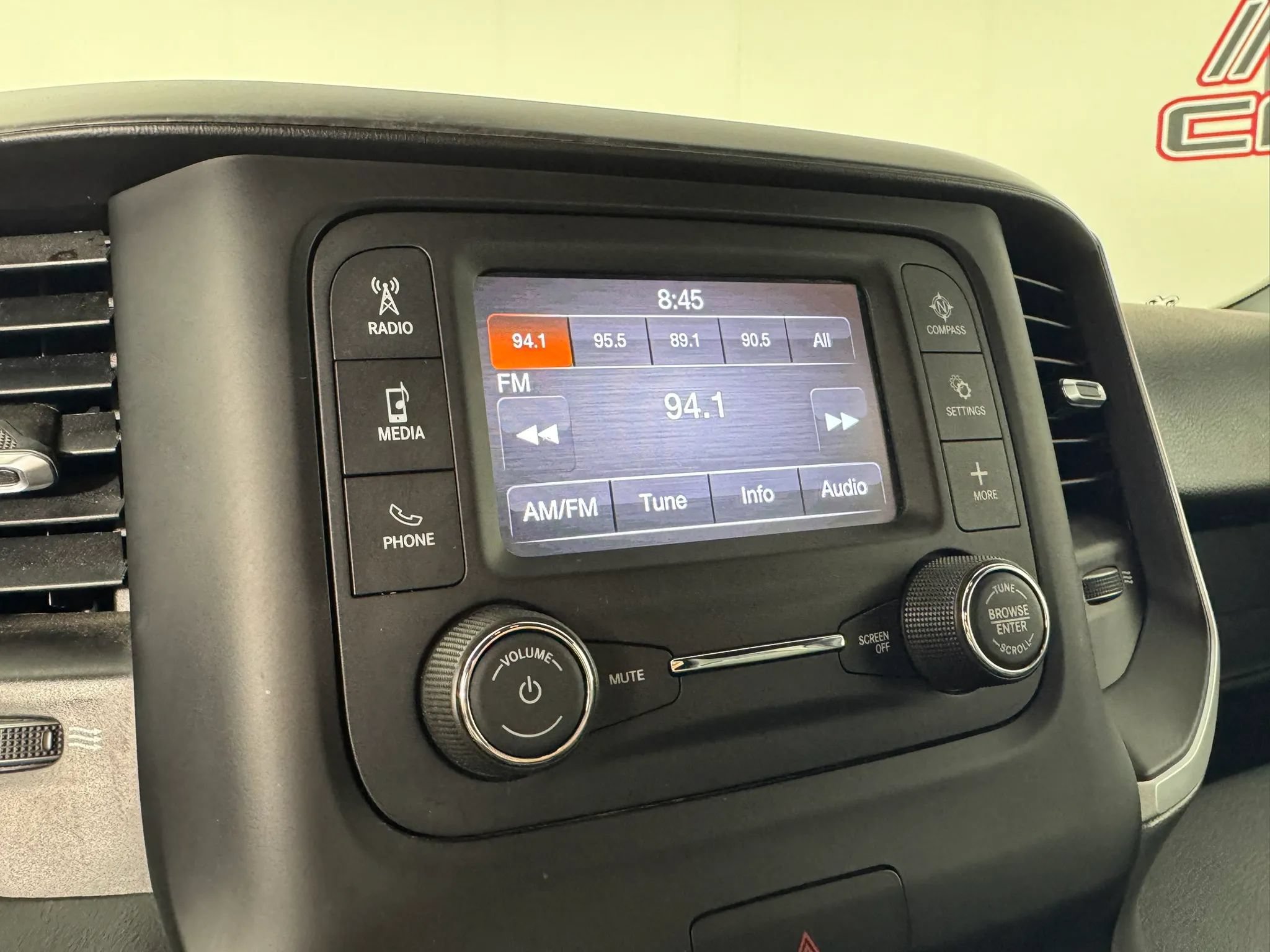 Used 2022 RAM 1500 Big Horn AWD/4WD image 19