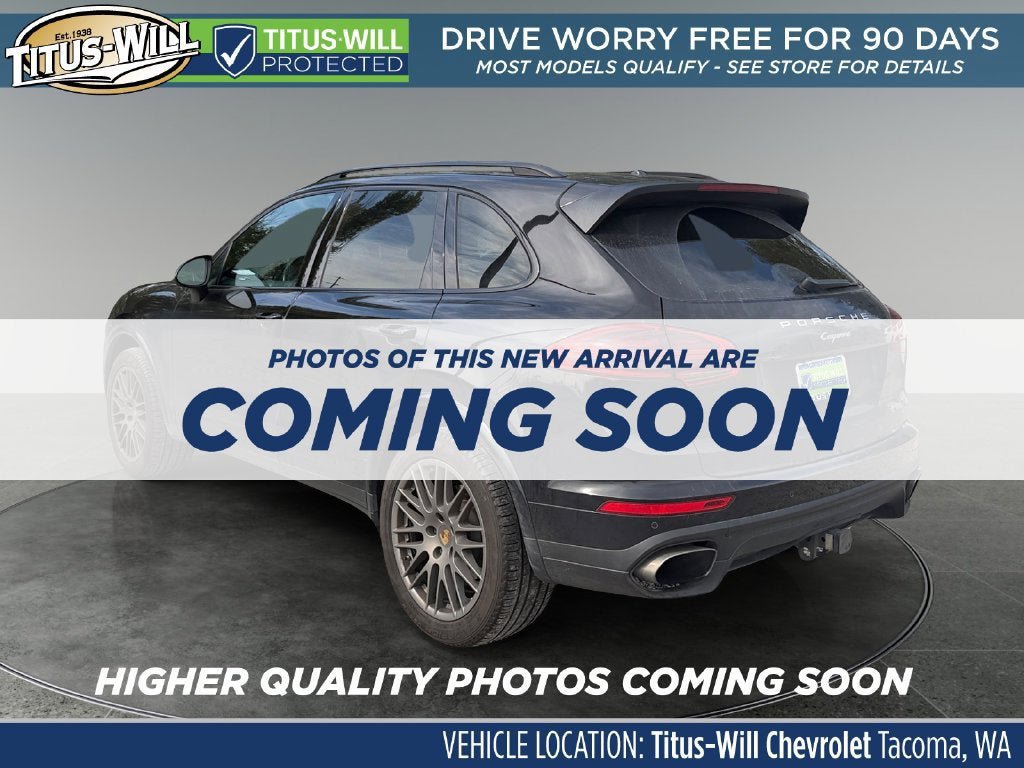Used 2017 Porsche Cayenne Platinum Edition AWD/4WD image 3