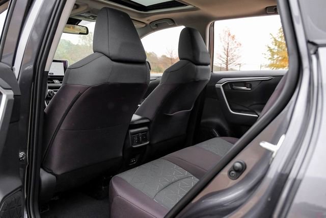 Used 2025 Toyota RAV4 XLE image 39