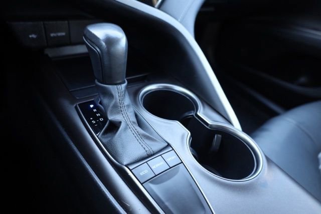 Used 2024 Toyota Camry SE image 8