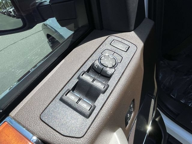 Certified 2022 Ford F250 King Ranch w/ King Ranch Ultimate Package AWD/4WD image 14