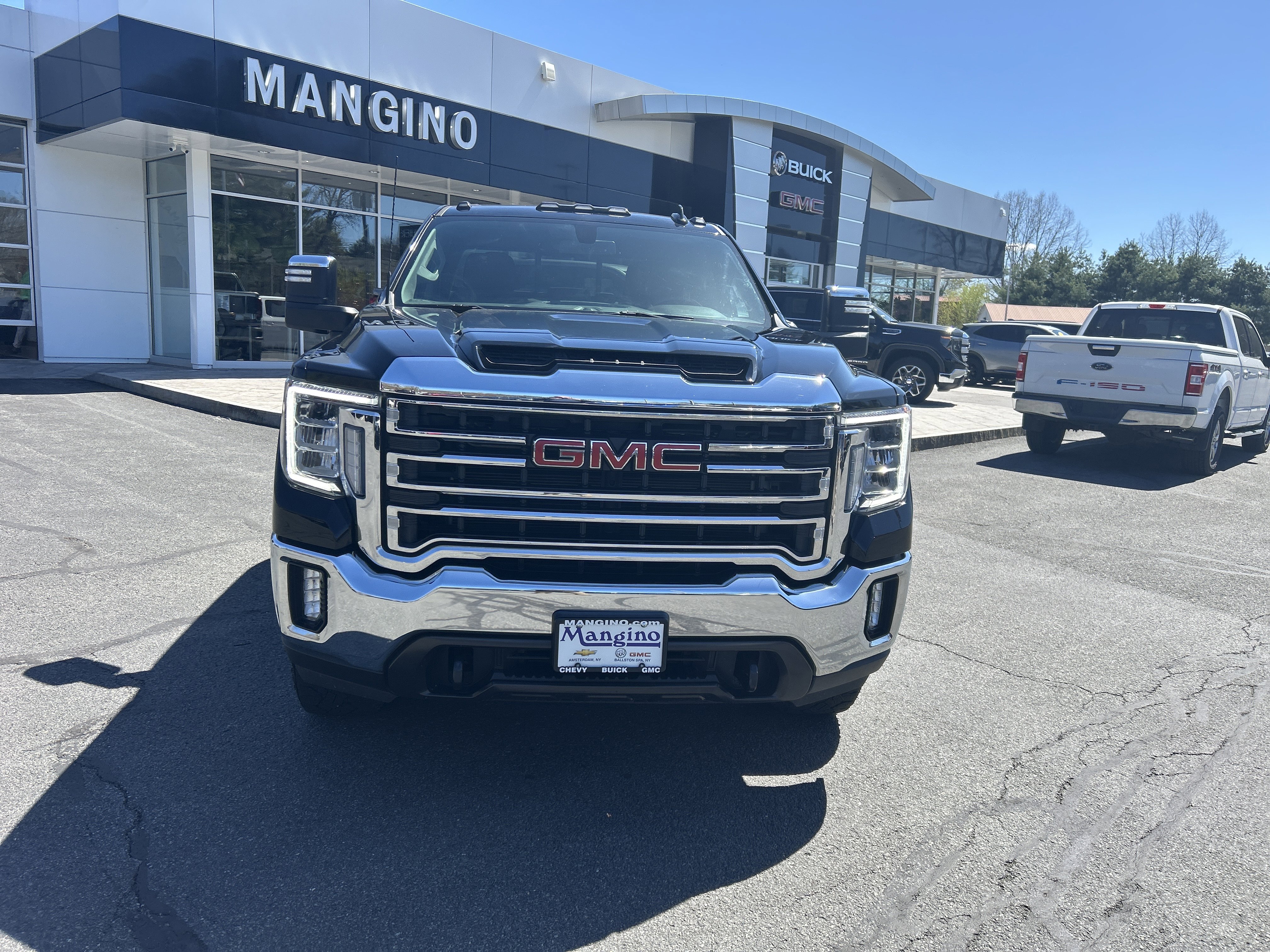Used 2022 GMC Sierra 2500 SLT w/ SLT Convenience Package AWD/4WD image 28