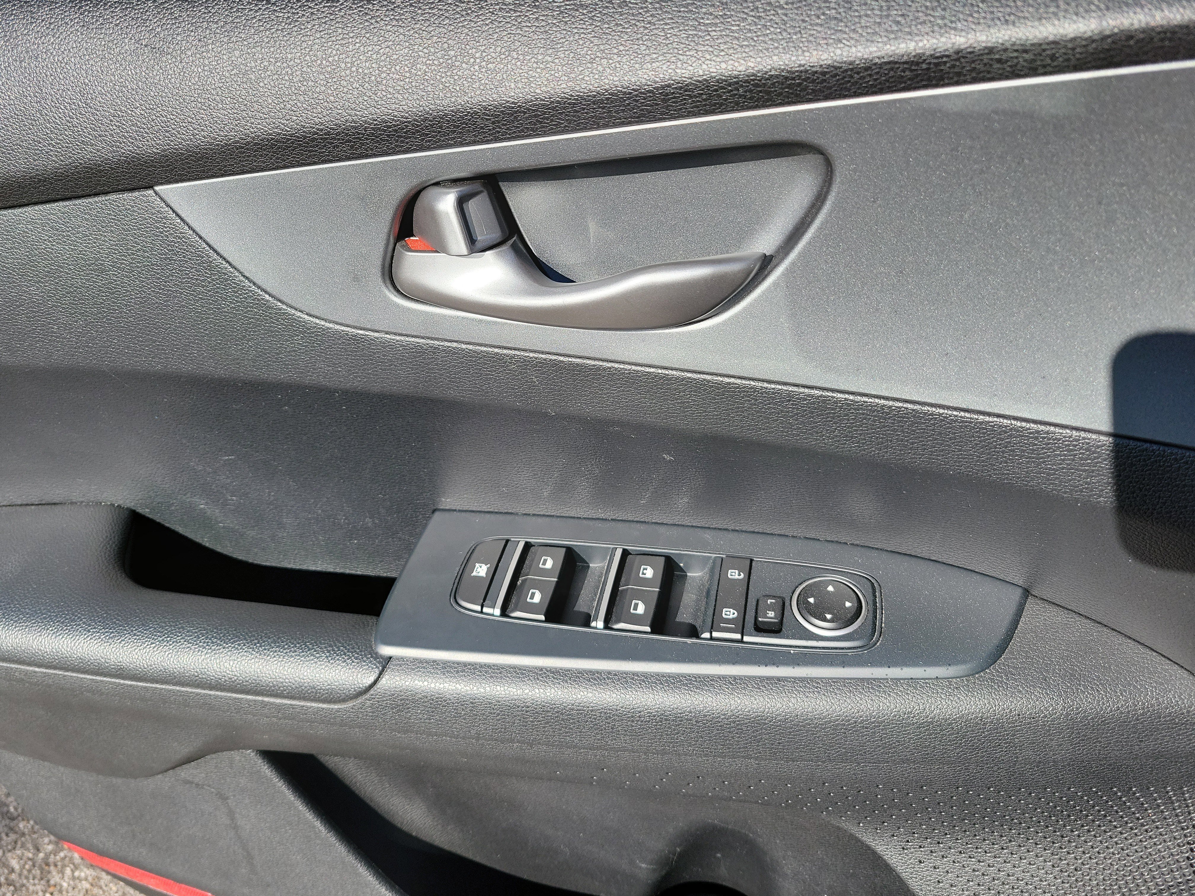 Used 2020 Kia Forte LXS image 19