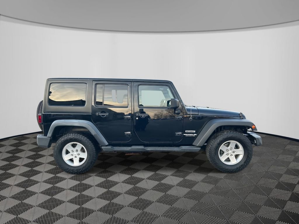 Used 2012 Jeep Wrangler Unlimited Sport image 4