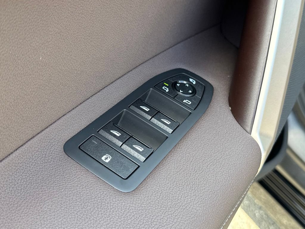 Certified 2024 BMW iX xDrive50 w/ Sport Package AWD/4WD image 20