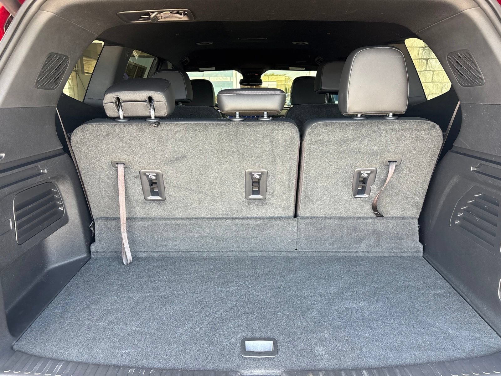 Used 2025 Buick Enclave Sport Touring FWD image 18