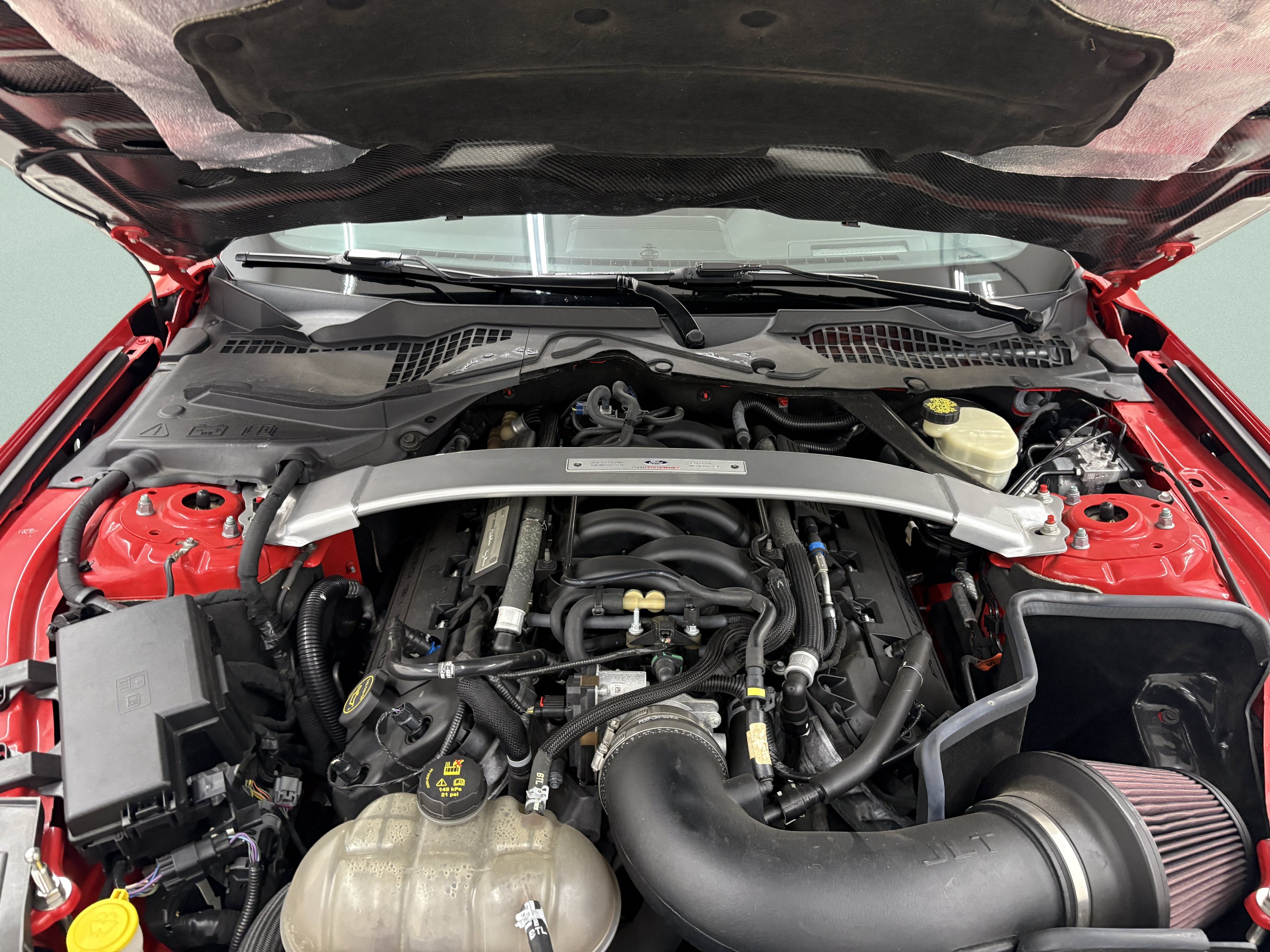 Used 2016 Ford Mustang Shelby GT350 w/ Track Package RWD image 8