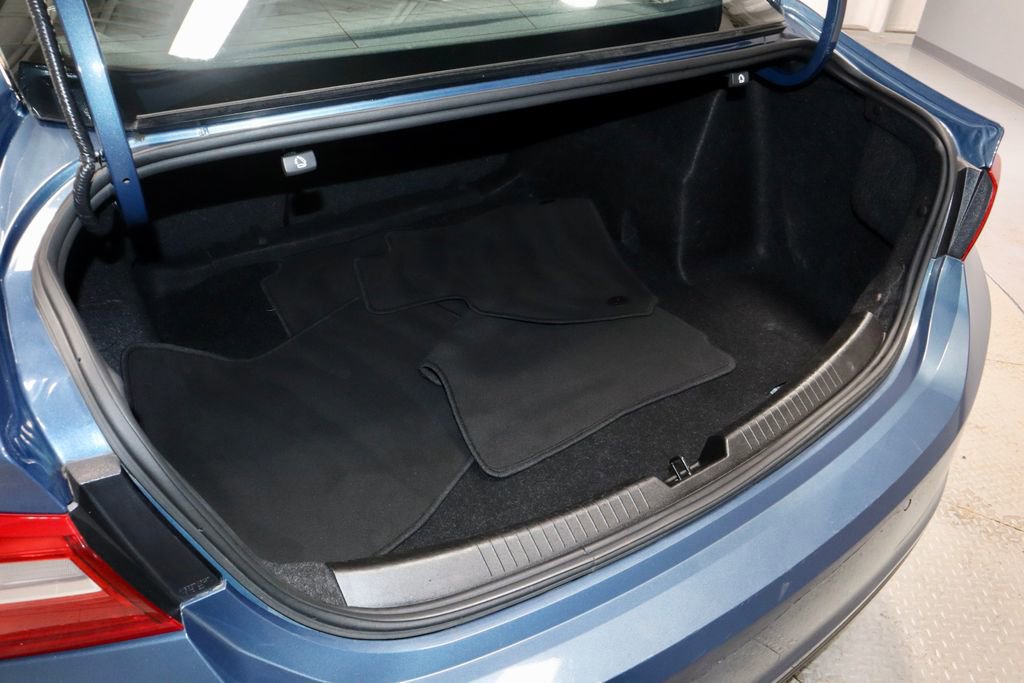 Used 2024 Chevrolet Malibu LT image 13