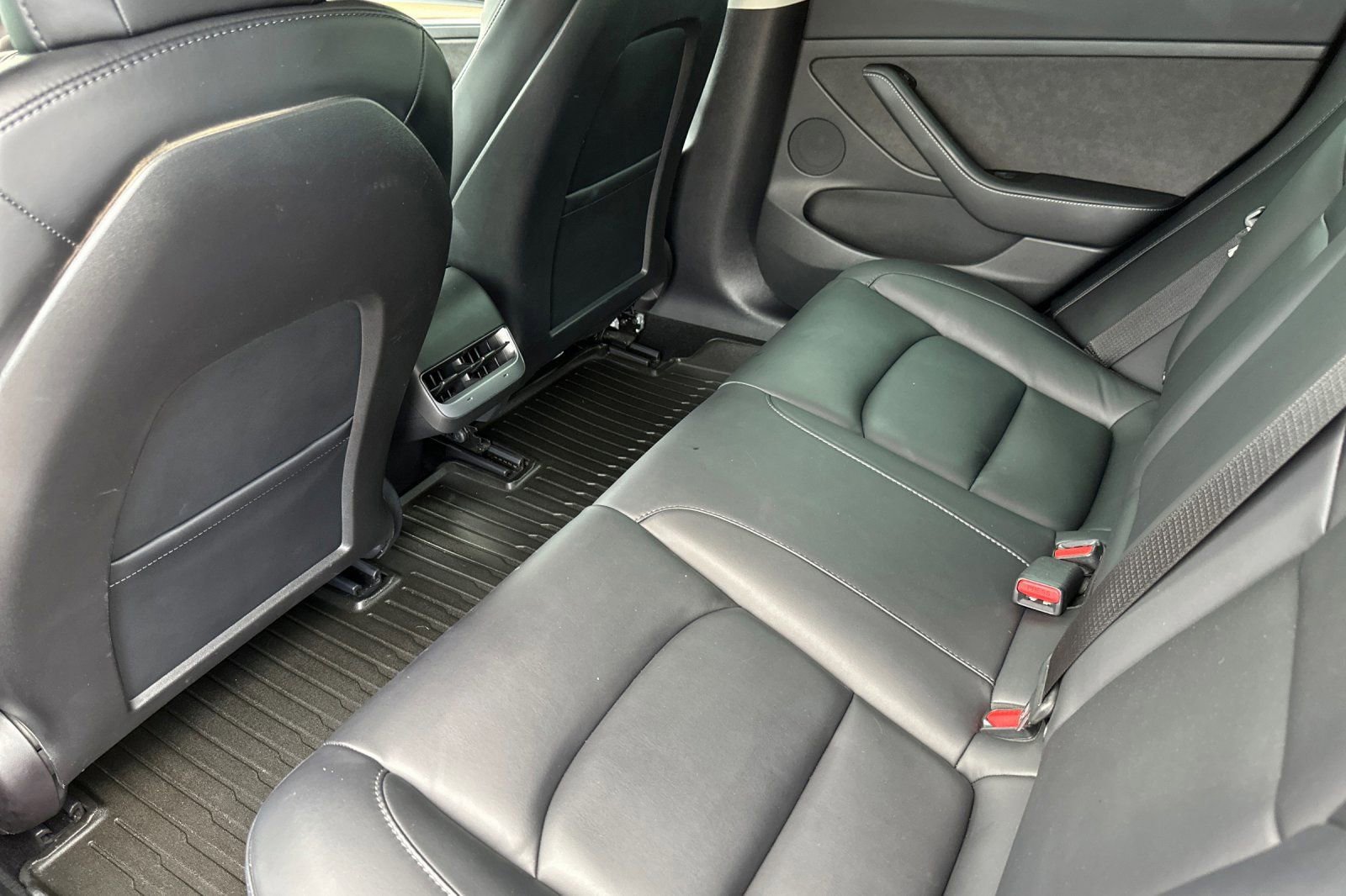 Used 2022 Tesla Model 3 Long Range image 13