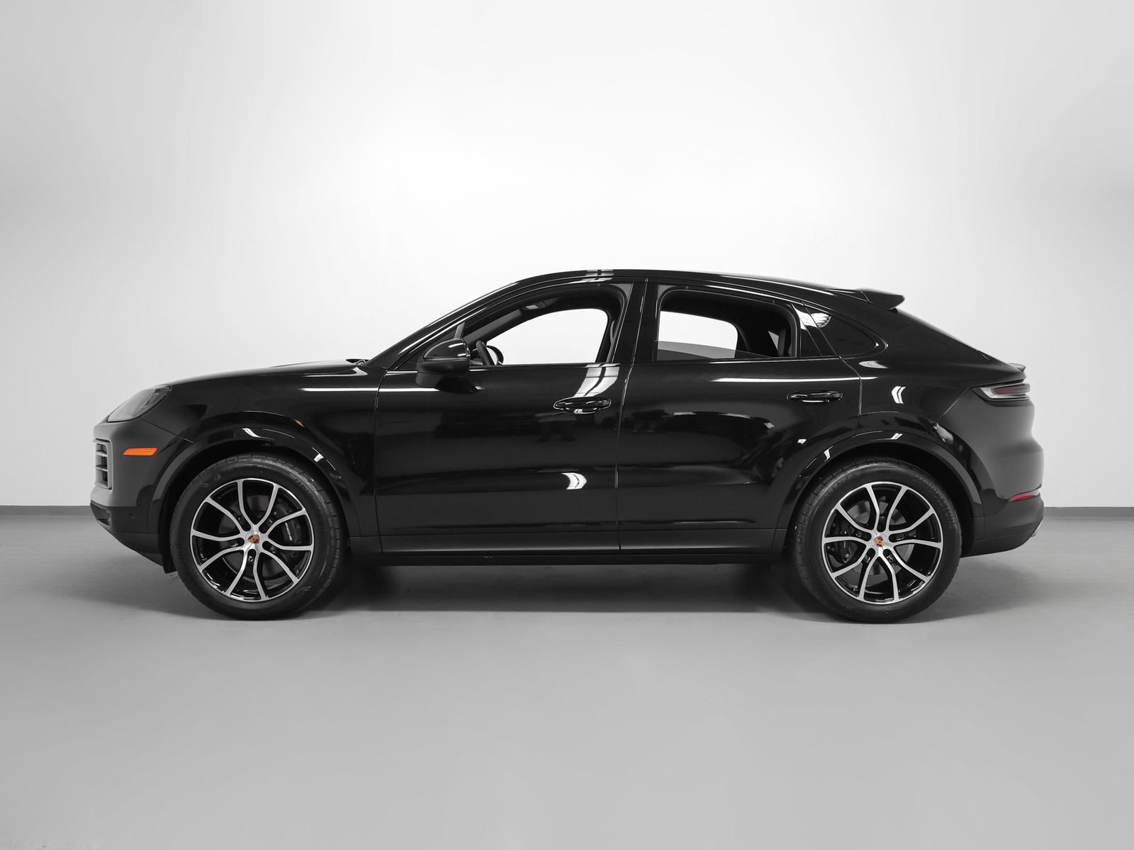 New 2026 Porsche Cayenne Coupe AWD/4WD image 2