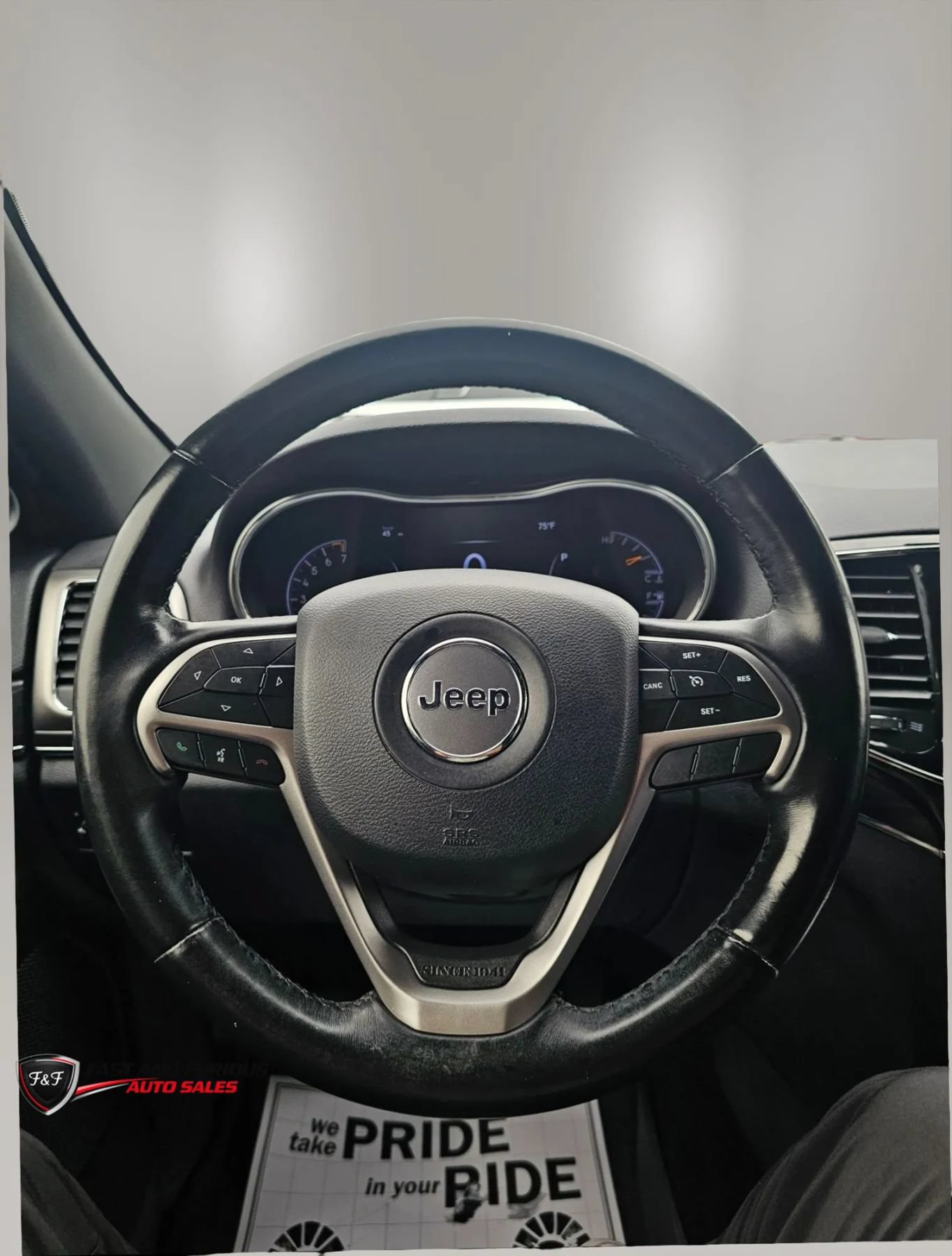 Used 2020 Jeep Grand Cherokee Limited w/ Luxury Group II AWD/4WD image 15