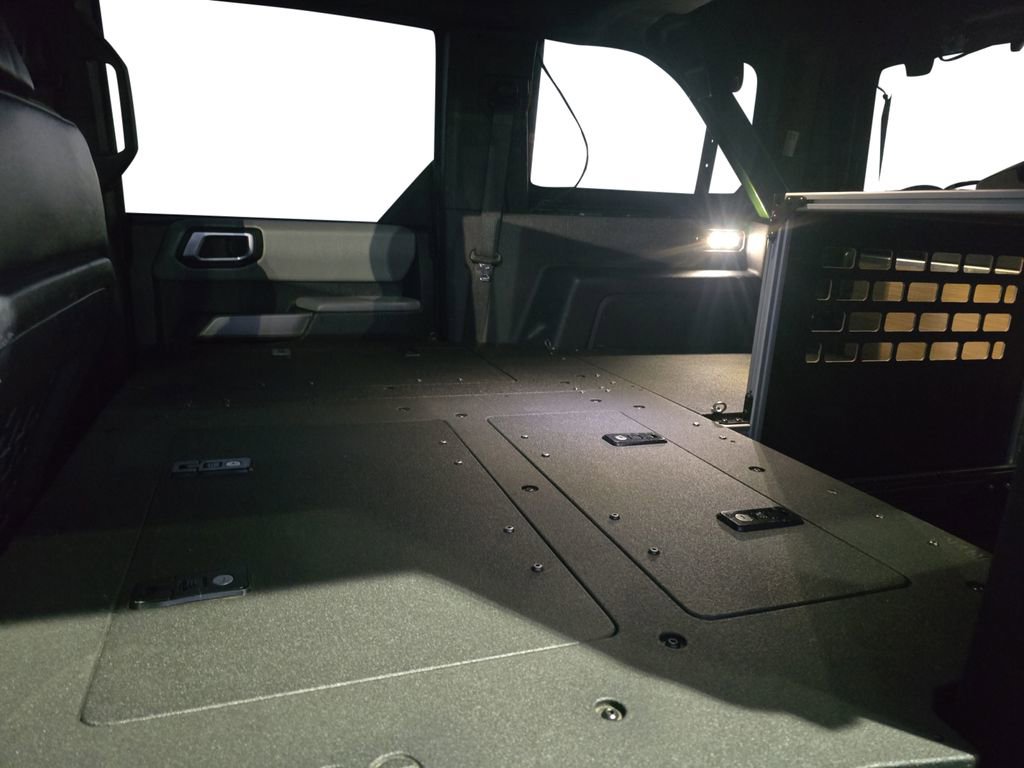 Used 2023 Ford Bronco Badlands image 14