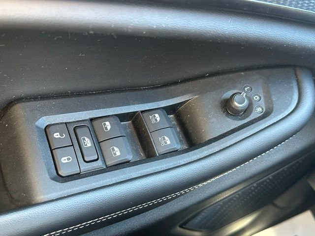 Used 2025 Jeep Grand Cherokee Altitude image 19