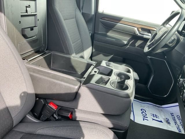 Used 2023 Chevrolet Silverado 1500 LT image 17