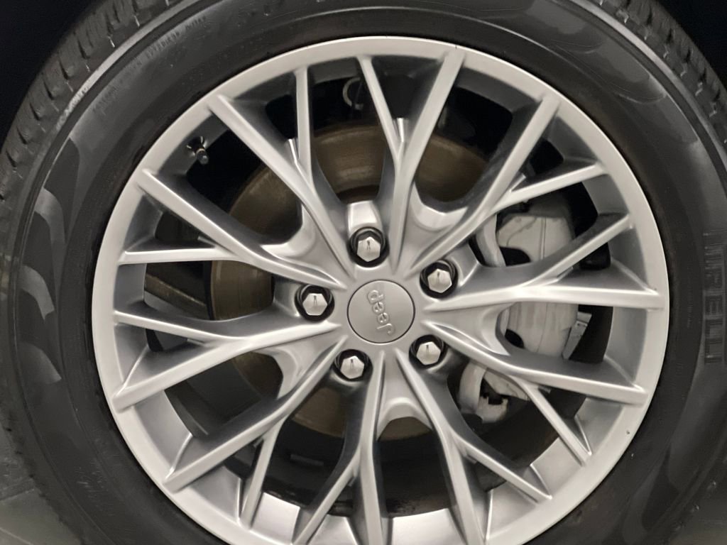 Used 2025 Jeep Grand Cherokee Summit image 68