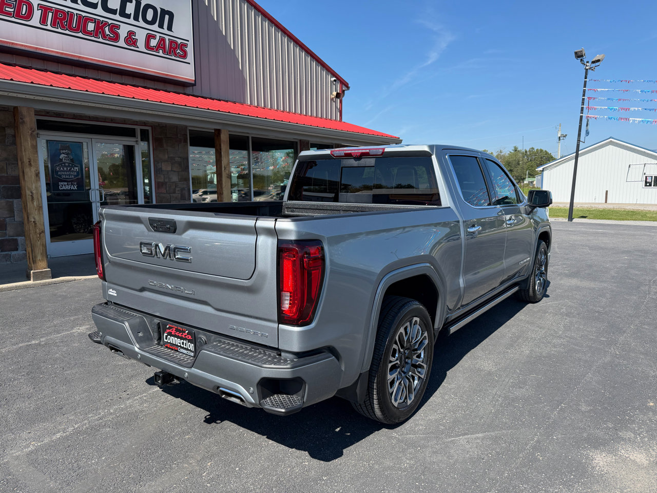 Used 2024 GMC Sierra 1500 Denali Ultimate image 4