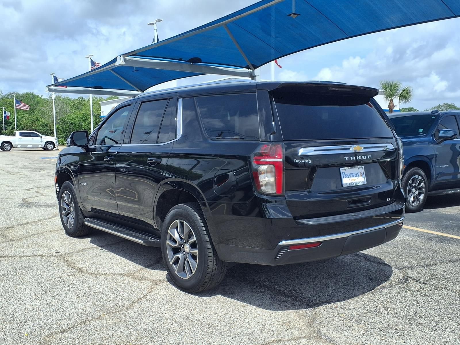 Used 2024 Chevrolet Tahoe LT w/ Luxury Package image 23