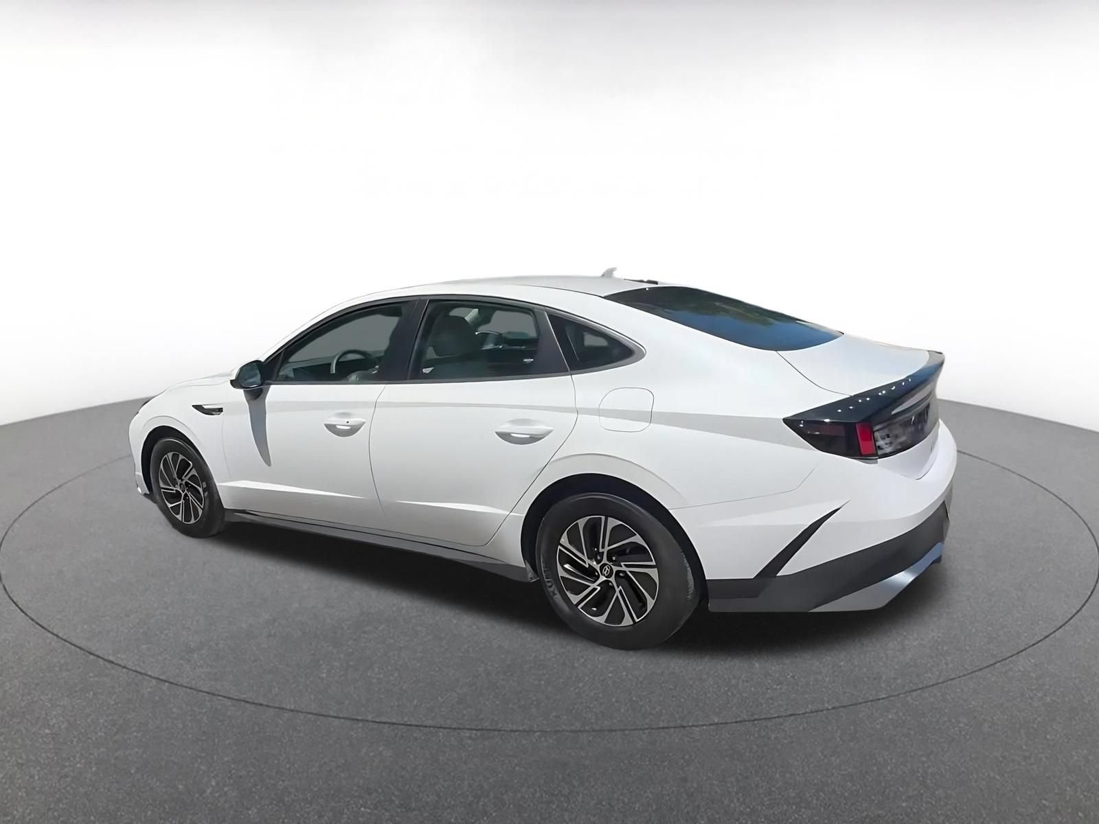 Used 2026 Hyundai Sonata Blue FWD image 11