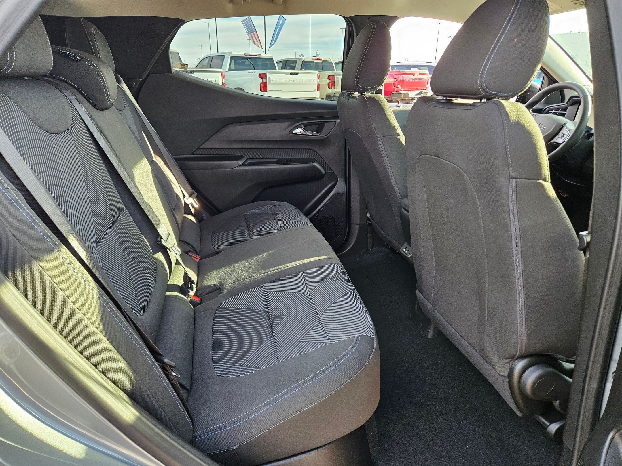 New 2027 Chevrolet Bolt LT w/ Comfort Package FWD image 18