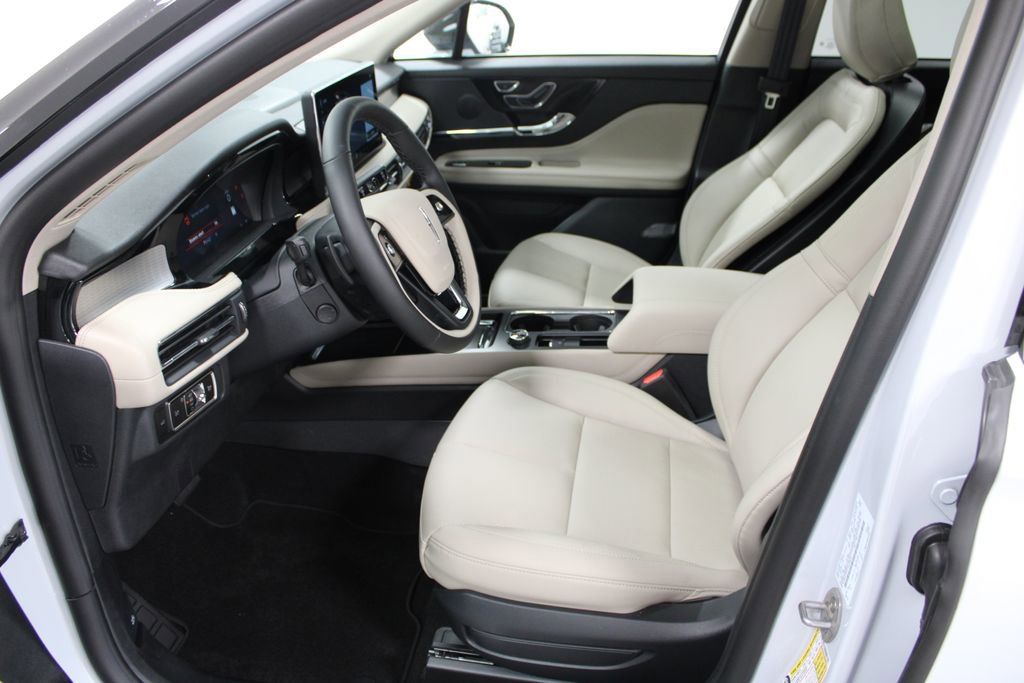 New 2026 Lincoln Corsair Premiere image 23