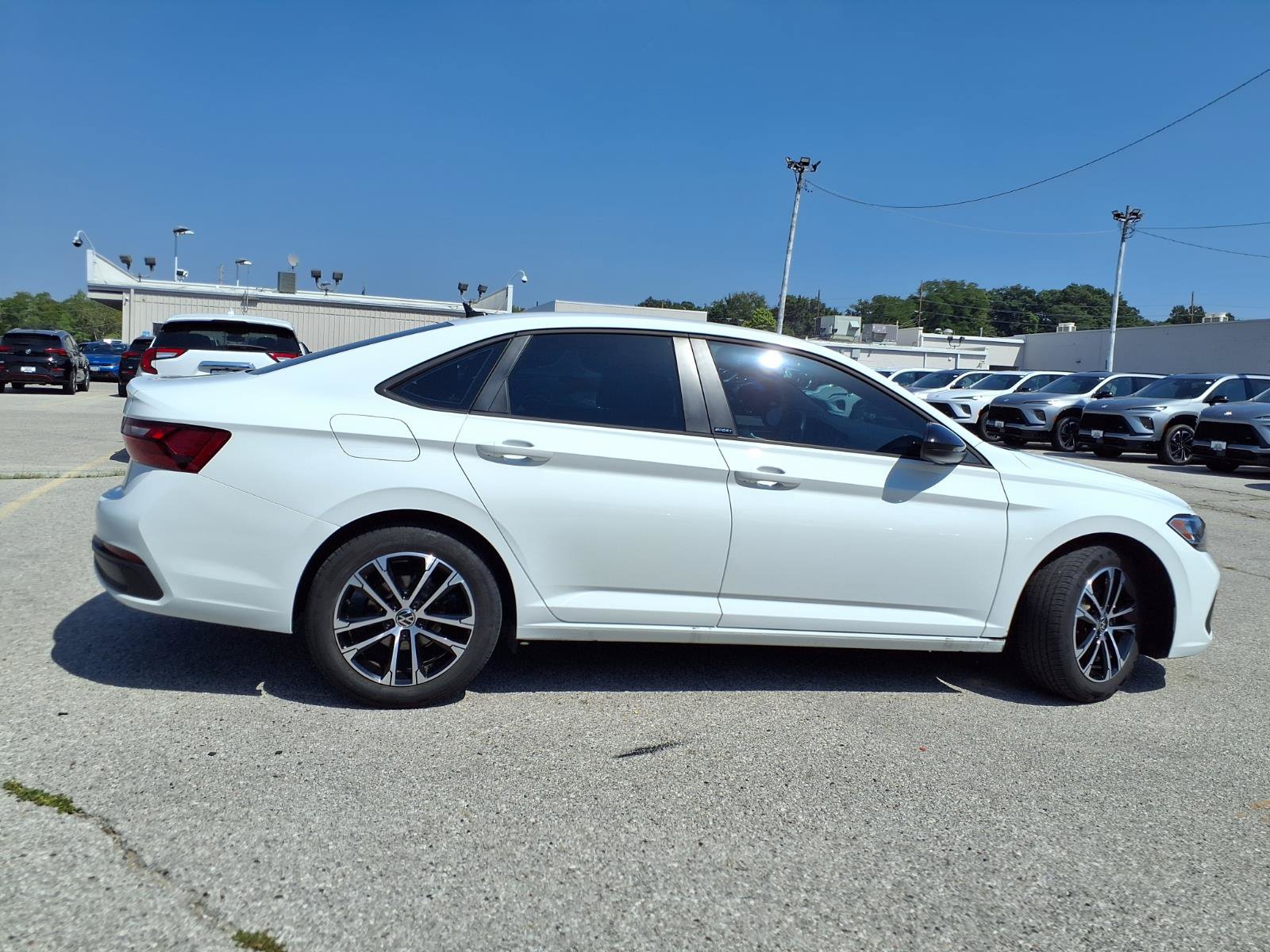 Used 2024 Volkswagen Jetta Sport FWD image 30