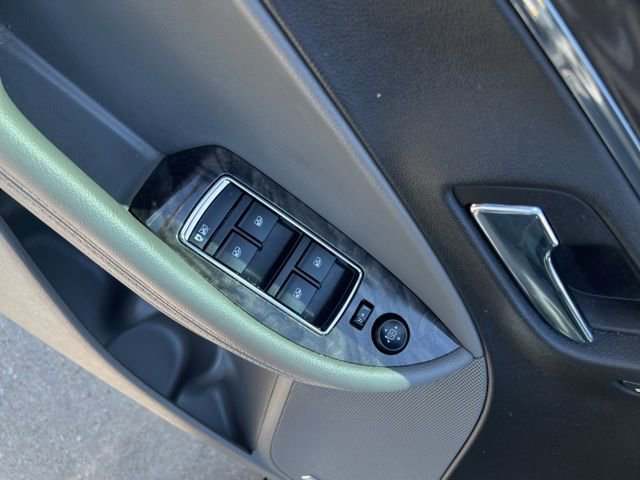 Used 2014 Chevrolet Impala LTZ FWD image 12