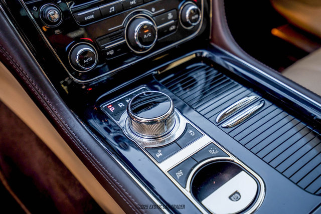 Used 2012 Jaguar XJ image 48