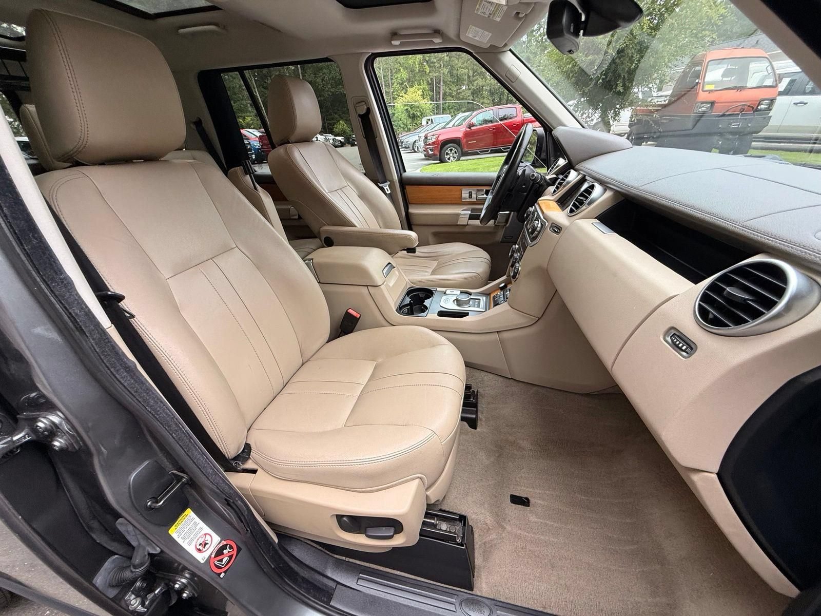 Used 2014 Land Rover LR4 HSE AWD/4WD image 29