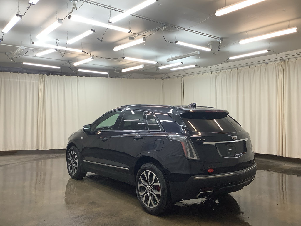 Used 2022 Cadillac XT5 Sportv w/ Platinum Package AWD/4WD image 9