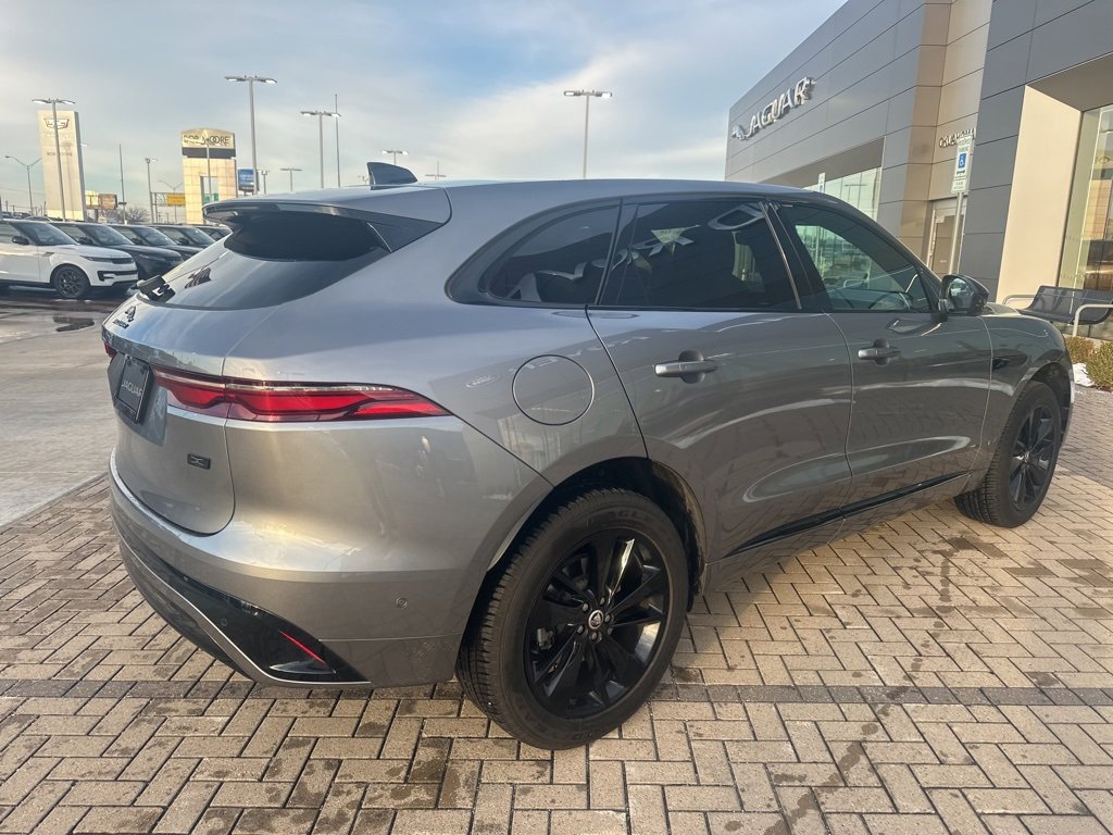 Certified 2026 Jaguar F-PACE R-Dynamic S image 5