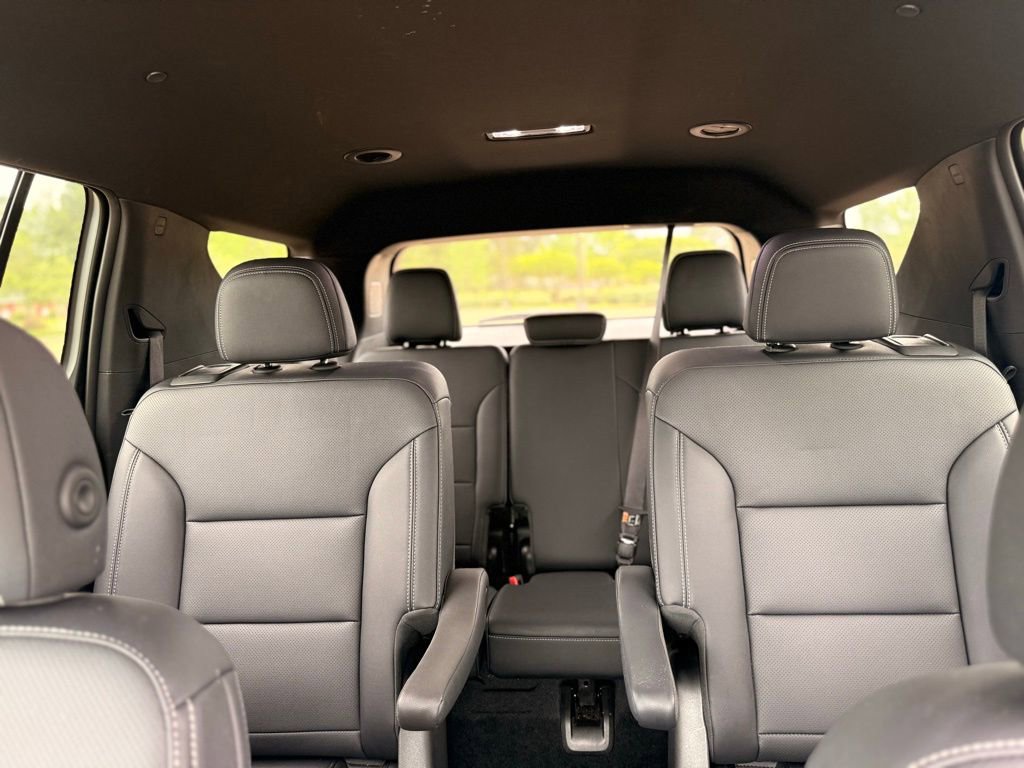 Certified 2025 Chevrolet Traverse LT image 18