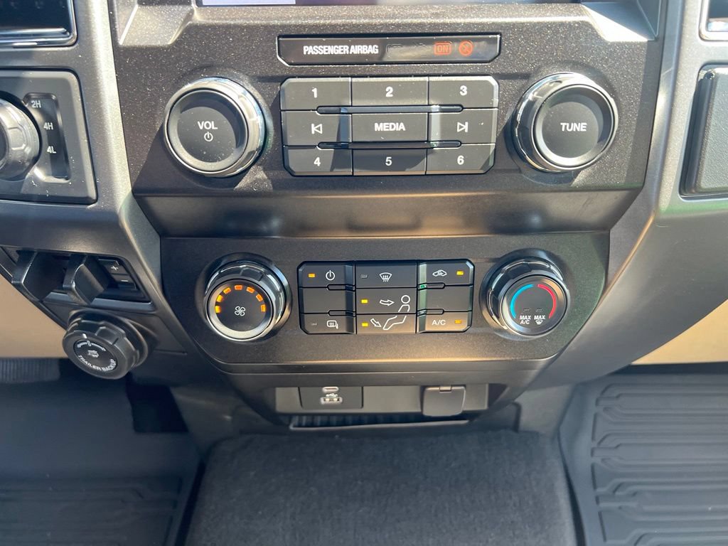 Used 2021 Ford F350 XLT AWD/4WD image 23