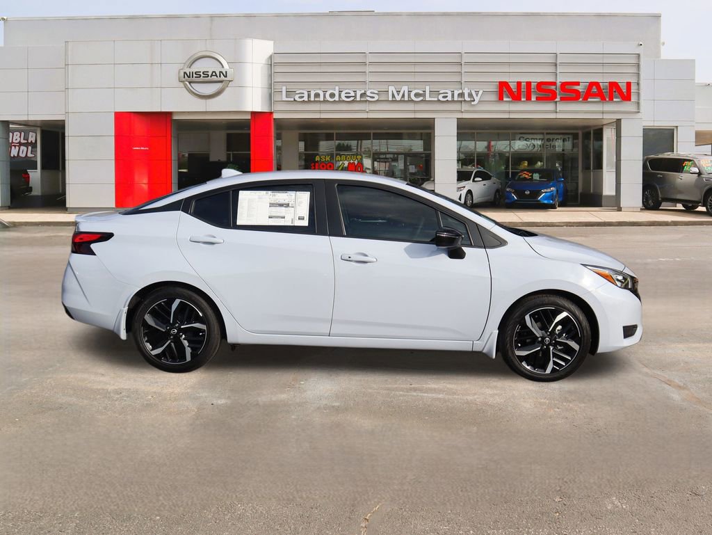 New 2025 Nissan Versa SR w/ Trunk Package image 2