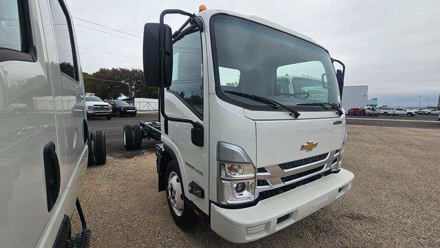New 2024 Chevrolet Low Cab Forward 5500XG RWD image 4