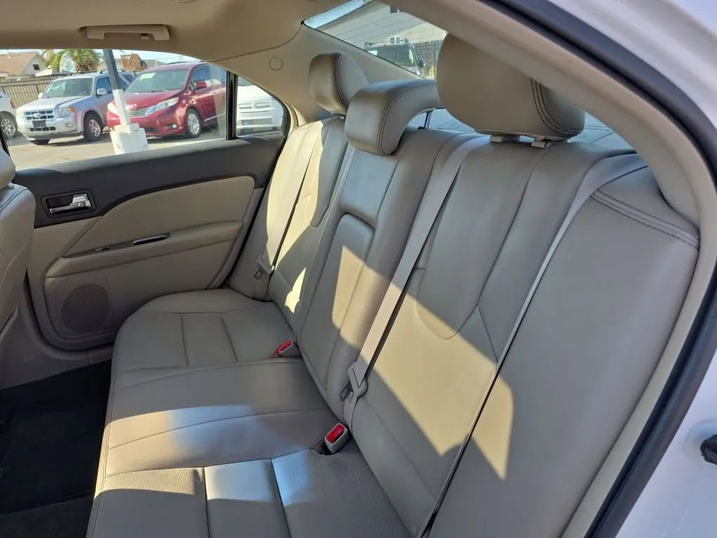 Used 2011 Ford Fusion Hybrid w/ 502A Rapid Spec Order Code FWD image 25