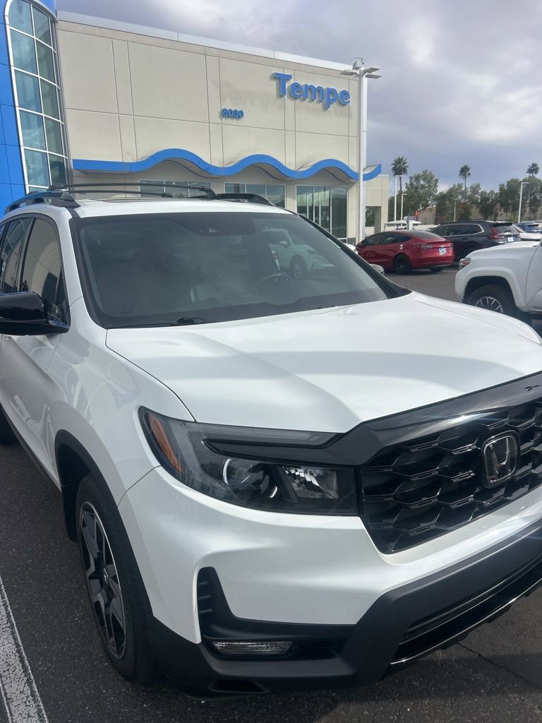 Used 2022 Honda Passport Elite image 2