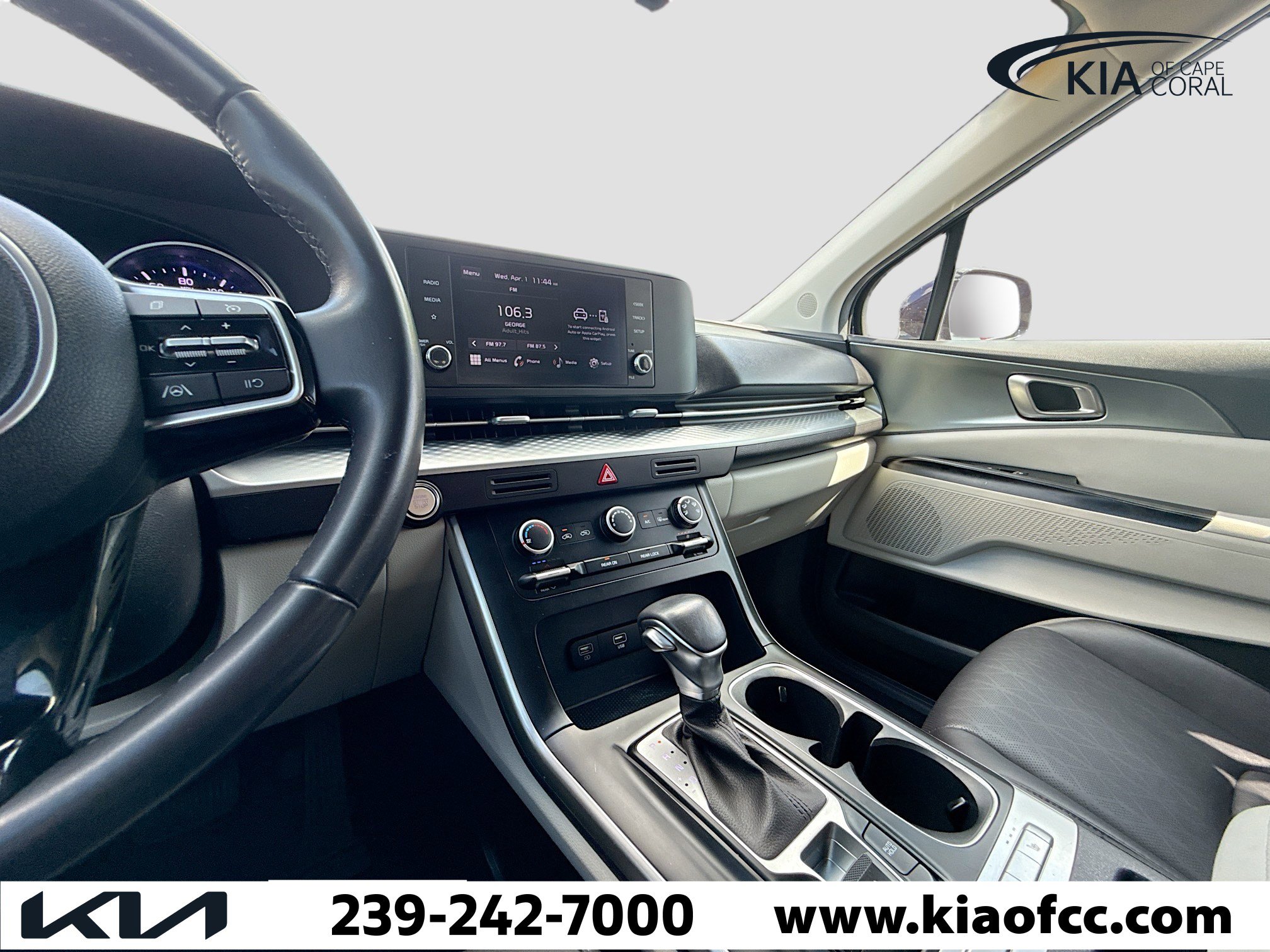 Used 2023 Kia Carnival LX image 27