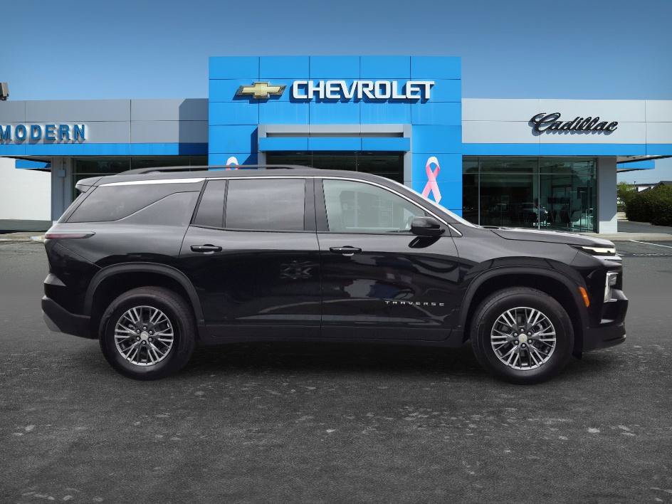 Certified 2026 Chevrolet Traverse LT FWD image 6