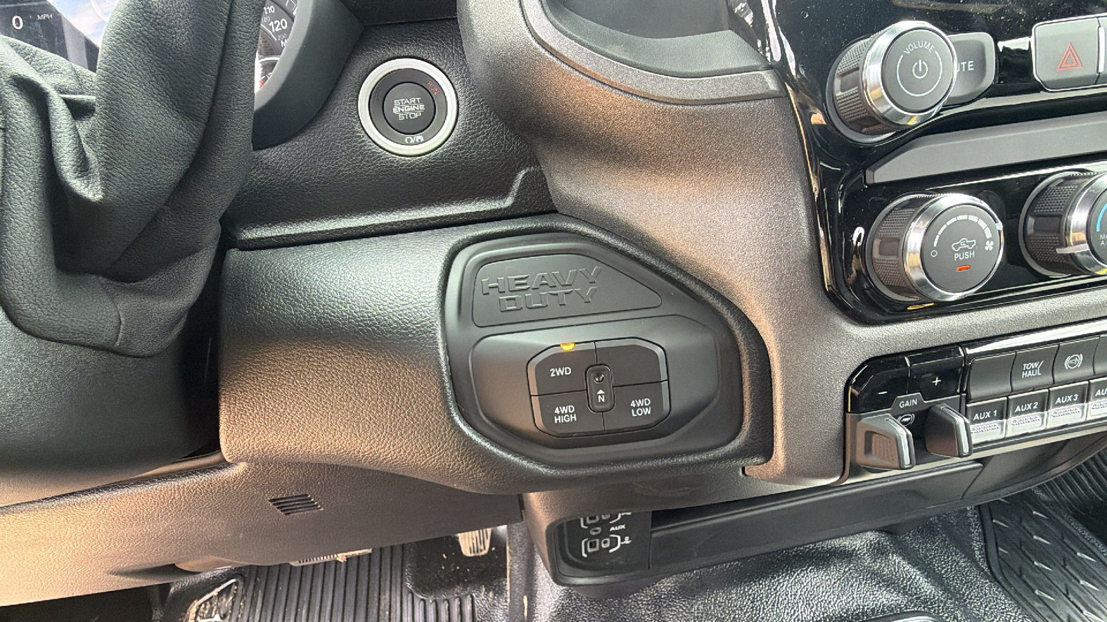 New 2026 RAM 5500 Tradesman w/ Chrome Appearance Group AWD/4WD image 25