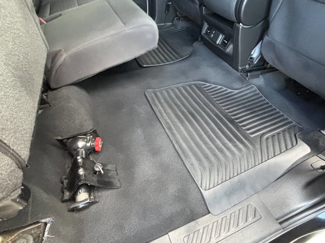 Used 2022 Chevrolet Silverado 1500 LT w/ Z71 Off-Road Package image 42