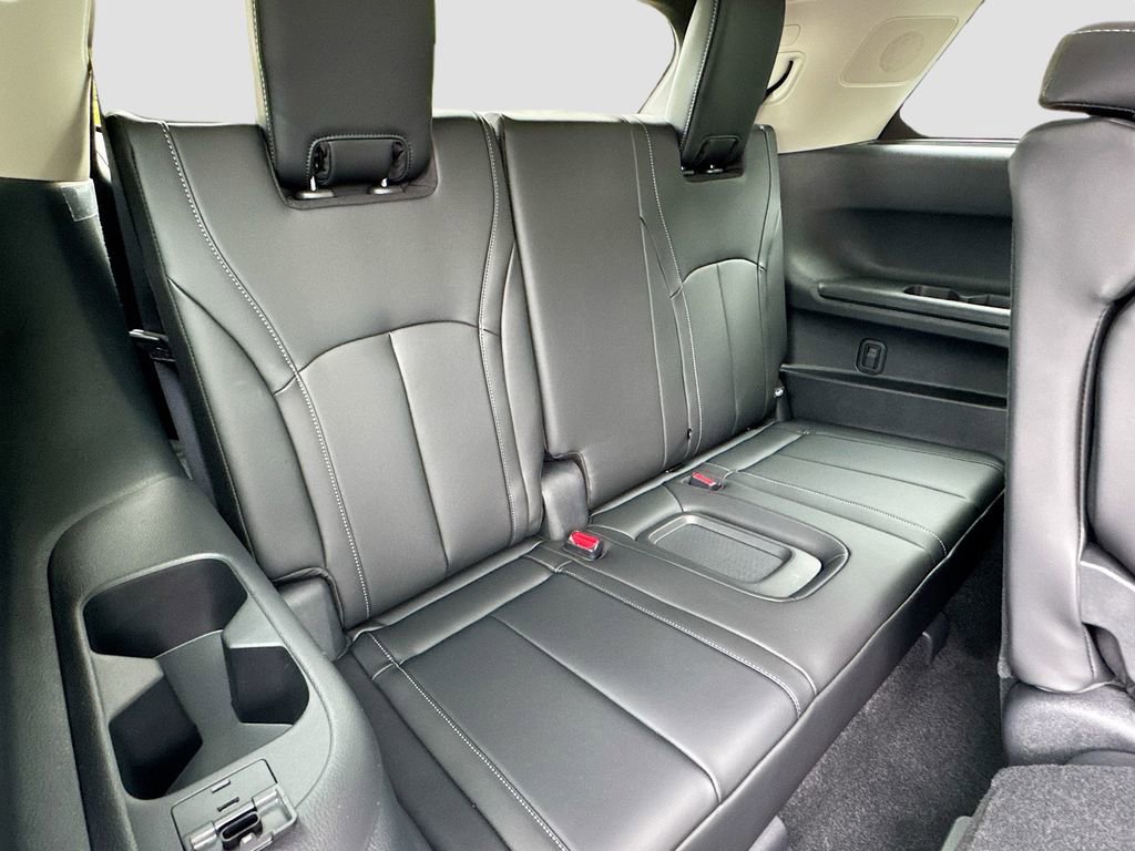 Certified 2026 INFINITI QX60 Luxe w/ Cargo Package FWD image 30