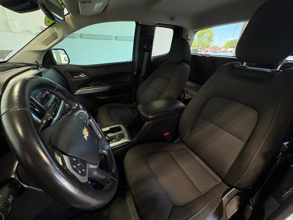 Used 2022 Chevrolet Colorado LT w/ Fleet Safety Package AWD/4WD image 10