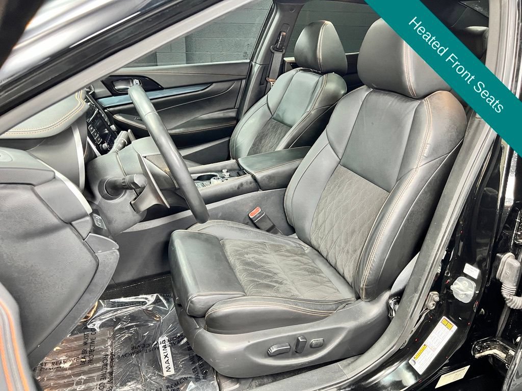 Used 2022 Nissan Maxima SR w/ Sport Mat Group FWD image 7