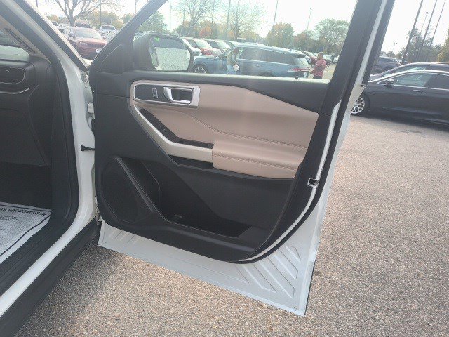 Used 2020 Ford Explorer XLT w/ Equipment Group 202A image 19