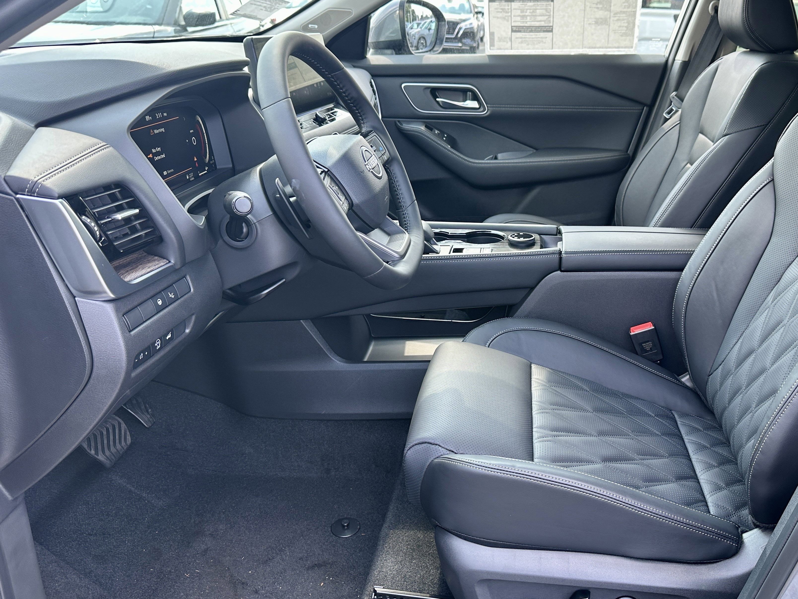 New 2026 Nissan Rogue Platinum w/ Platinum Premium Package image 28