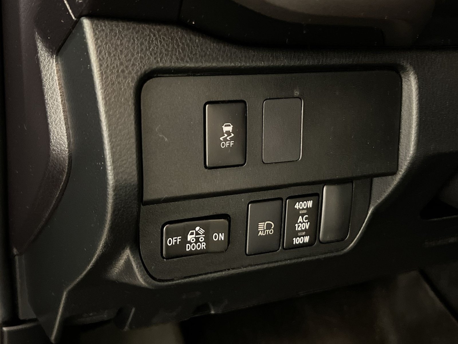 Used 2022 Toyota Tacoma TRD Sport w/ Technology Package AWD/4WD image 31