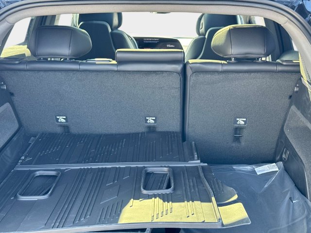 New 2026 Cadillac Optiq V w/ LPO, Floor Liner Package AWD/4WD image 5